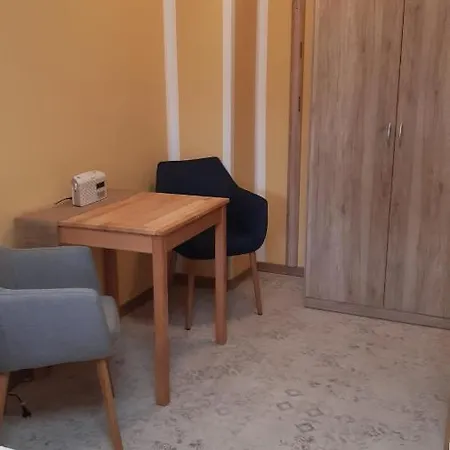 Hotel Vorsicht *